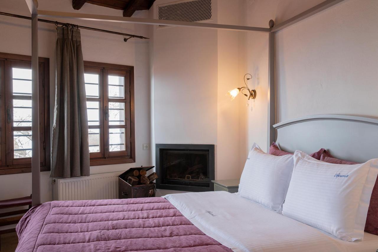 Guesthouse Ourania 팔라이오스 판텔레이몬 외부 사진