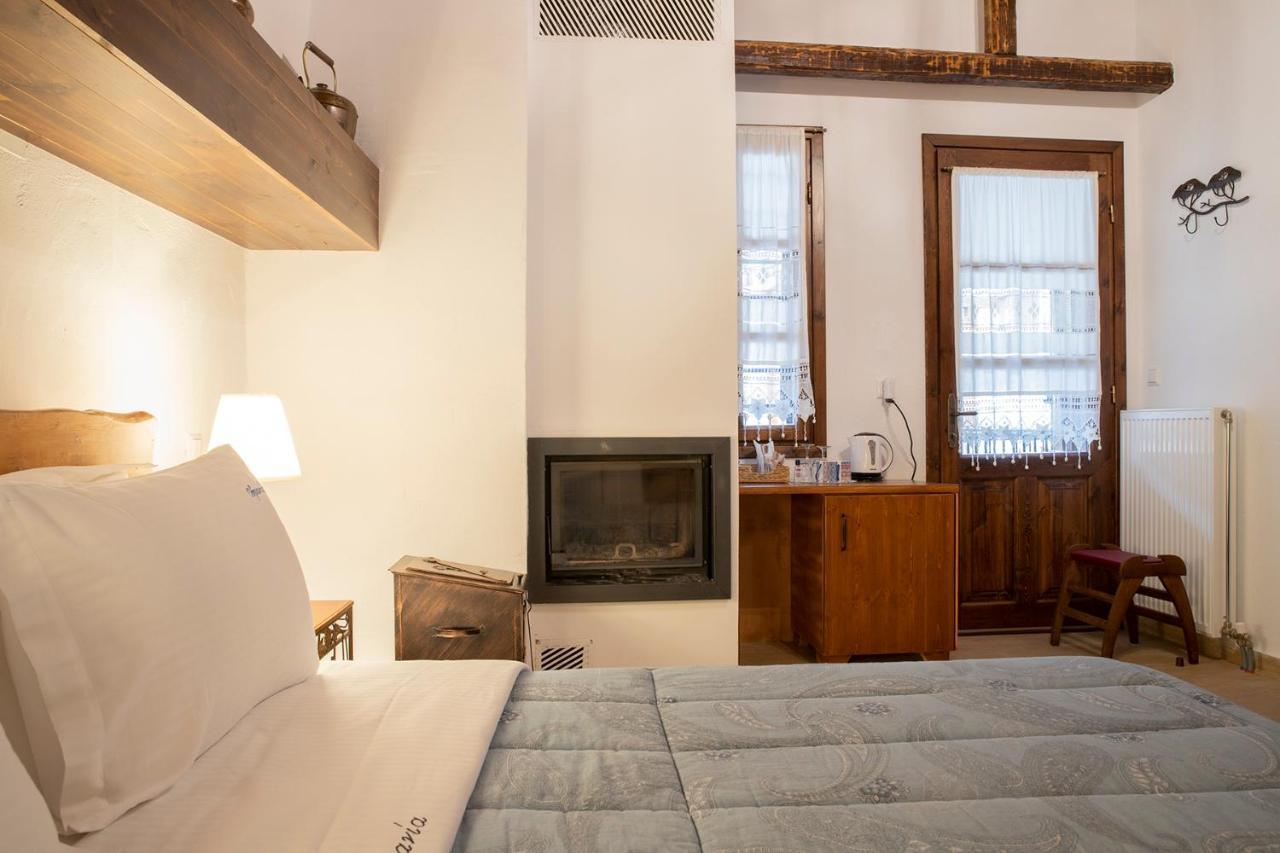 Guesthouse Ourania 팔라이오스 판텔레이몬 외부 사진