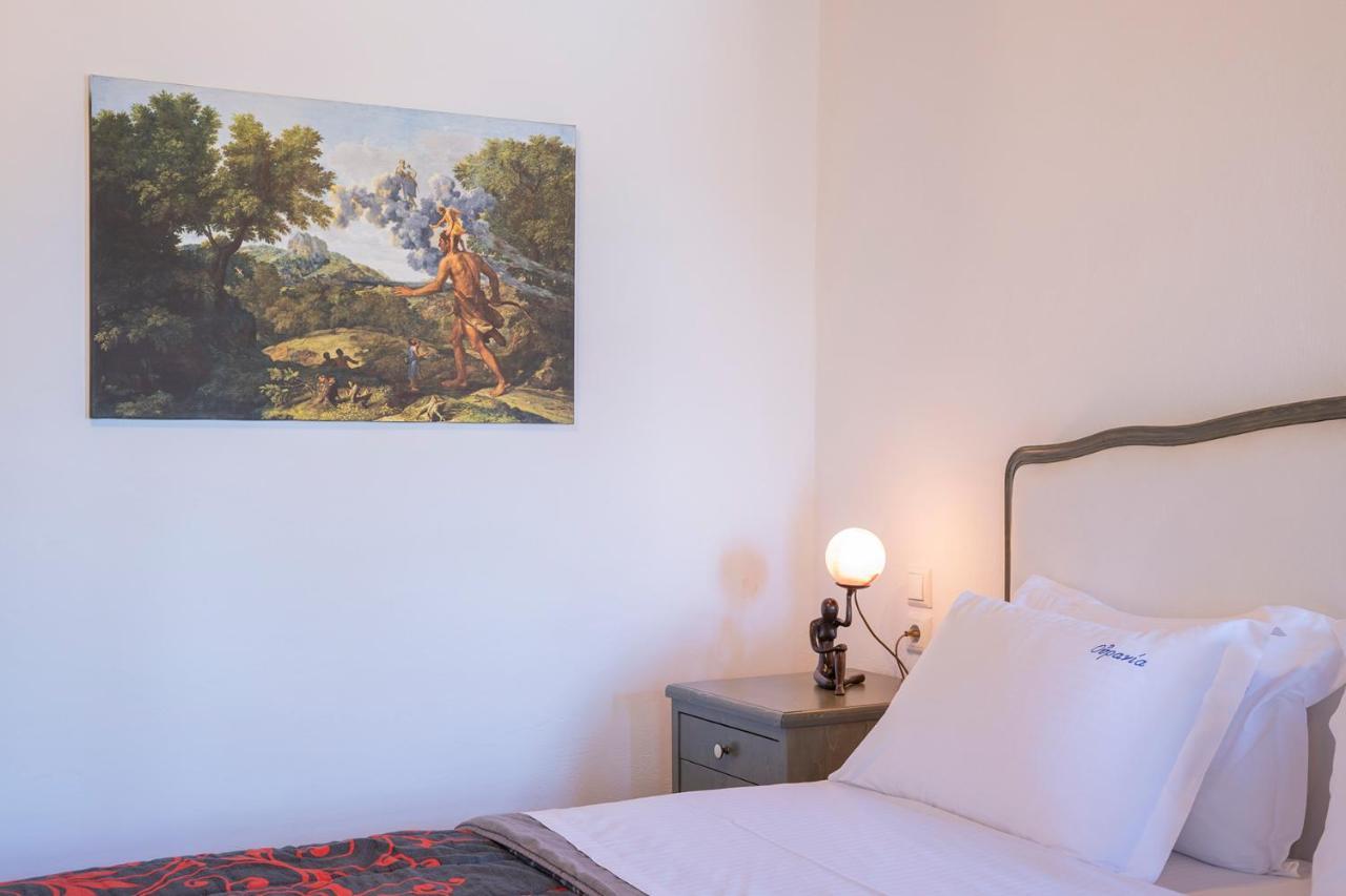 Guesthouse Ourania 팔라이오스 판텔레이몬 외부 사진